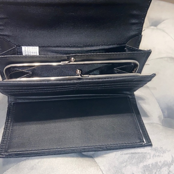 Wallet - Picture 3 of 5